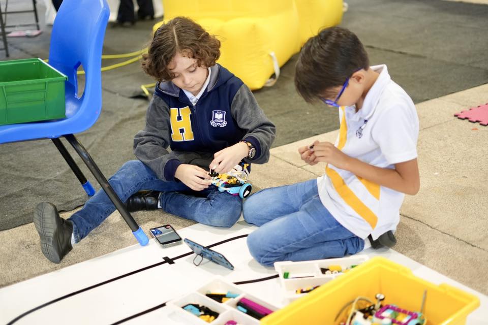 Estudiantes Aula Maker